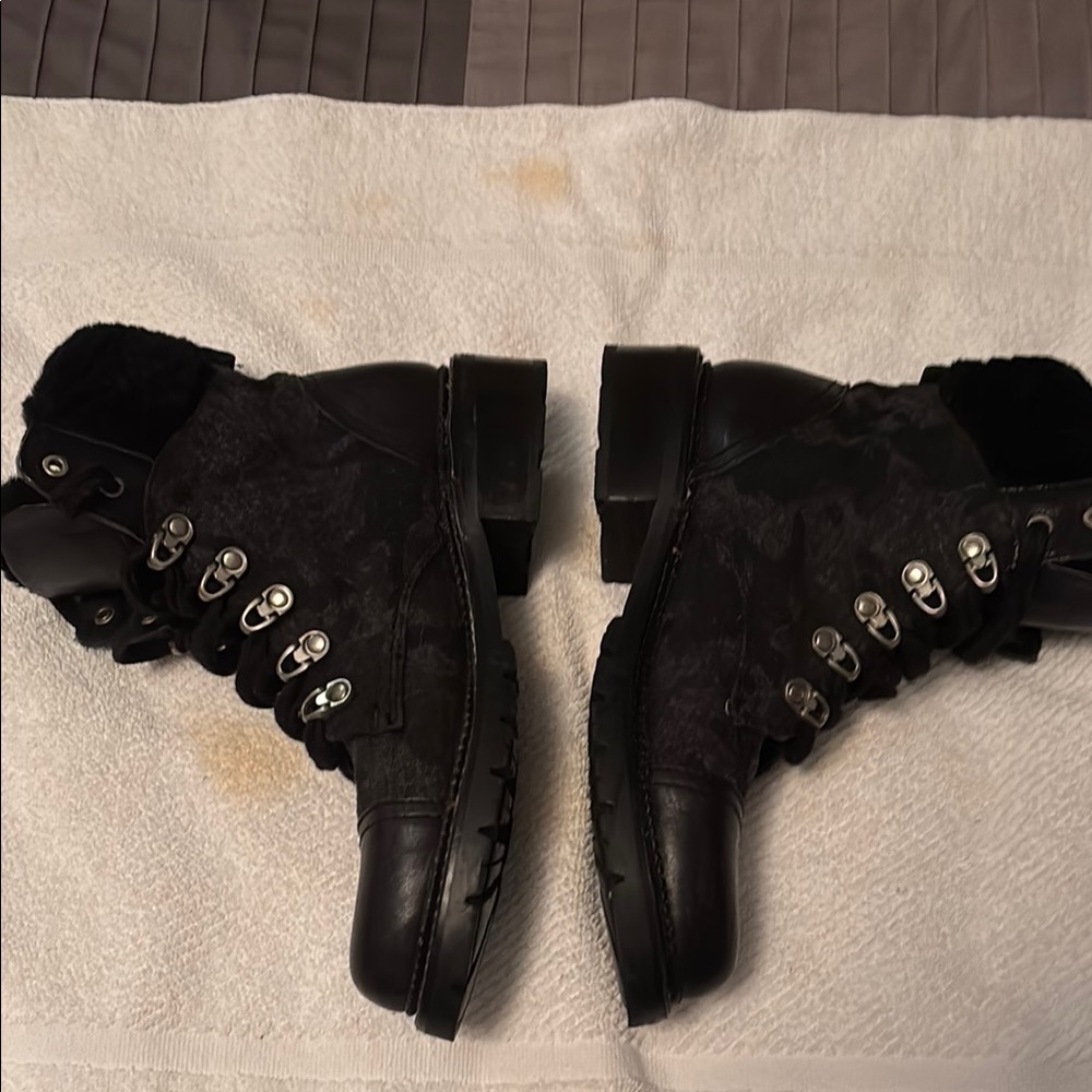 Frye Black Fur-Lined Lace-Up Boots 7.5 - Picture 3 of 17